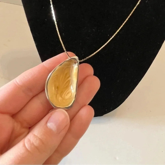 Vintage Park Lane Gold Dipped Large Sea Shell Pendant Necklace 14” Chain - Picture 2 of 8